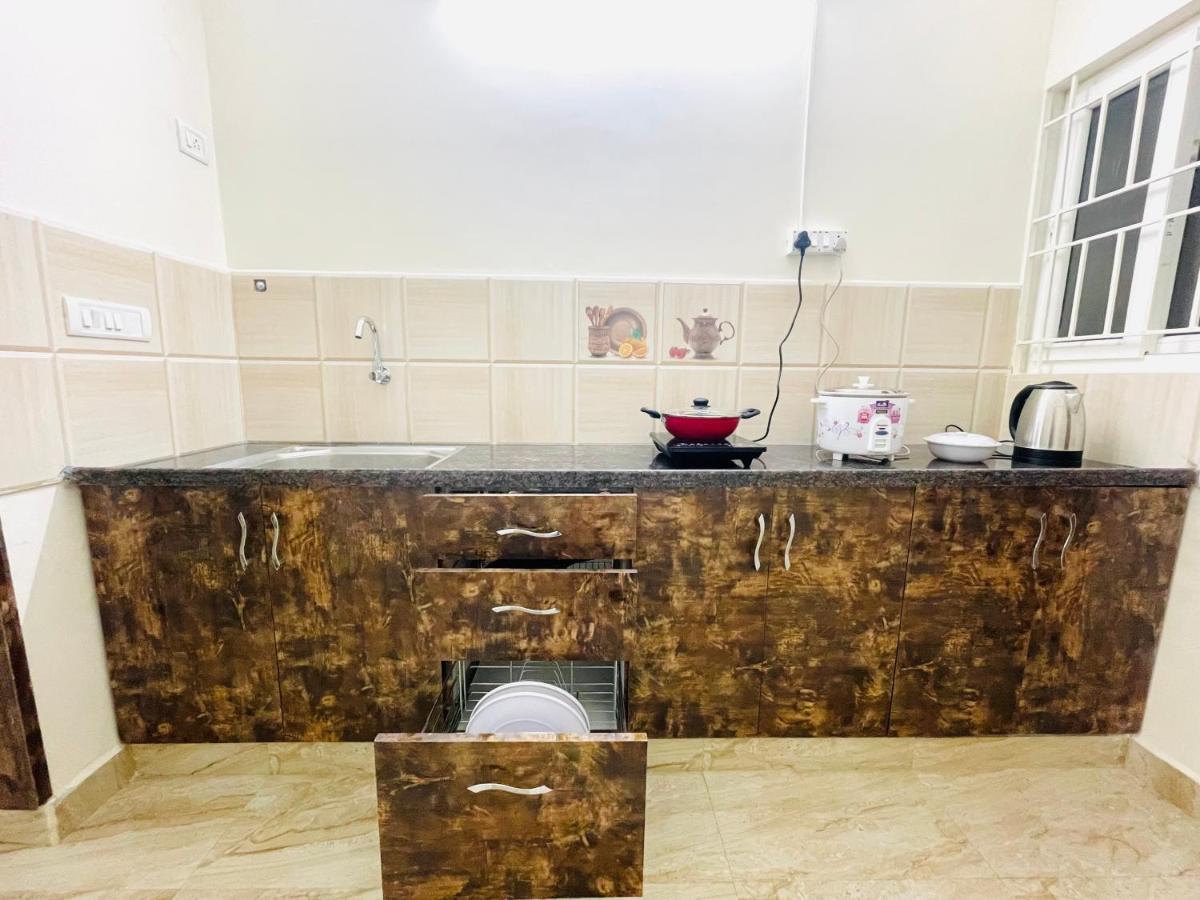 Lsr Service Apartments Tirupati Exterior photo