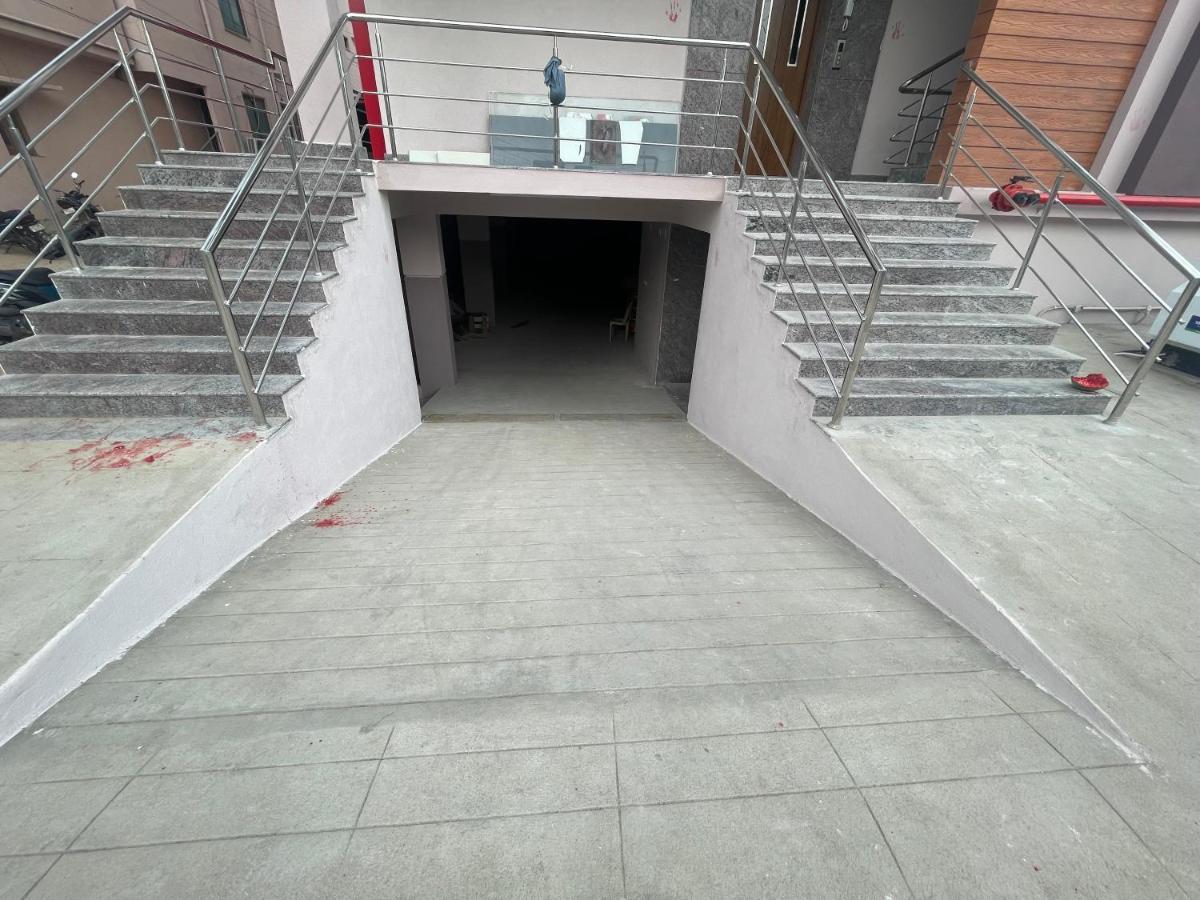 Lsr Service Apartments Tirupati Exterior photo